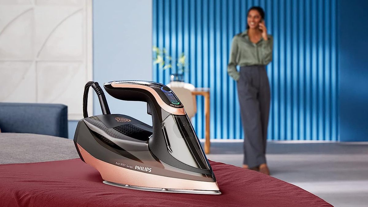 Azur 8000 Series Steam Iron DST8041/86